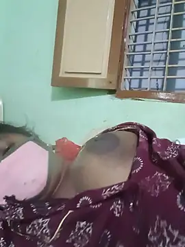 Snapshot of tamilkaviya431 chatting on July 11, 5:59 pm tamilkaviya431 online show from July 11, 5:59 pm