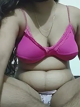tanisha-me online show from July 7, 2:10 pm