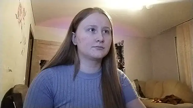 AnikaLipps online show from April 16, 7:03 pm