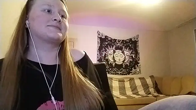 AnikaLipps online show from April 18, 2:59 am