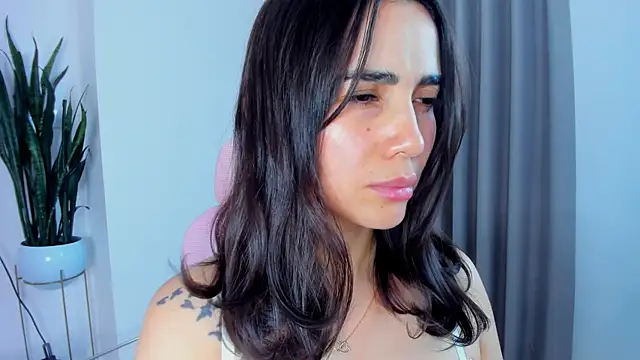 sara ospina22 online show from July 24, 8:18 pm