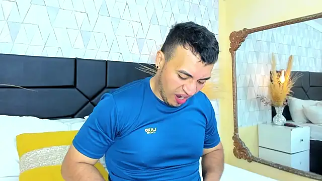 AronGarcia online show from February 21, 12:06 pm