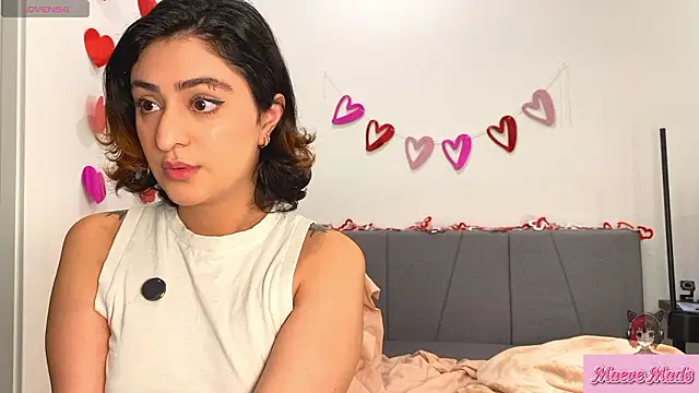 iammaeve online show from February 17, 1:29 pm