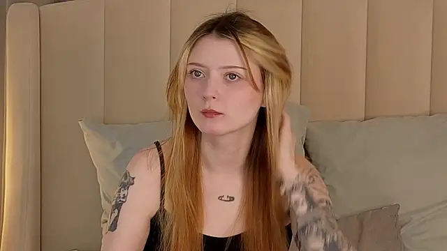 AlyssFrost online show from May 7, 2:50 am