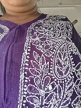 taniya0 online show from July 9, 4:38 am