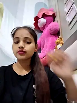 samayra1144 online show from April 12, 7:35 am