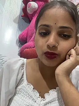samayra1144 online show from May 7, 9:14 am