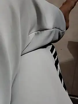 Snapshot of yashudick chatting on March 2, 3:19 pm yashudick online show from March 2, 3:19 pm