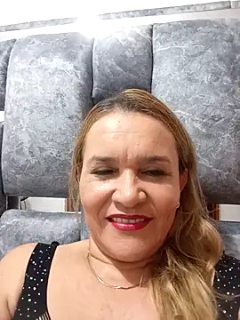 charlotte milf30 online show from April 16, 12:44 am