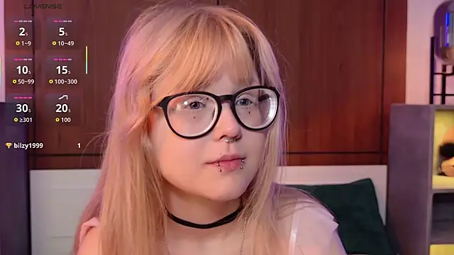 Snapshot of MoliQin chatting on June 4, 7:58 am MoliQin online show from June 4, 7:58 am