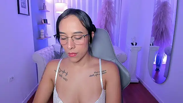 saori katsumi  online show from April 10, 11:26 am