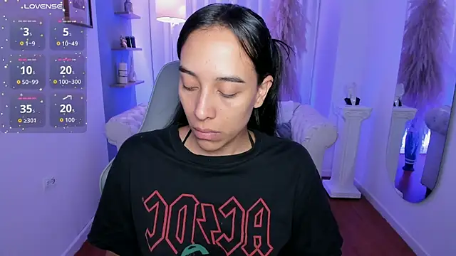 saori katsumi  online show from April 14, 11:16 am