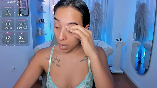 saori katsumi  online show from April 15, 11:50 am