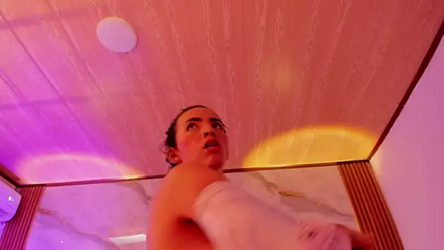 your whore Salome online show from March 25, 6:25 pm