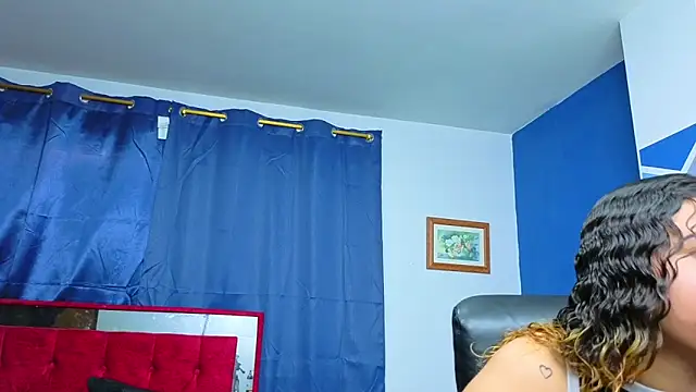 goodgirlxxl online show from April 10, 11:09 pm