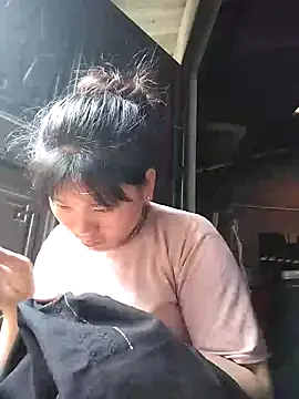 Snapshot of Baby_flower_1 chatting on February 27, 1:49 am Baby flower 1 online show from February 27, 1:49 am