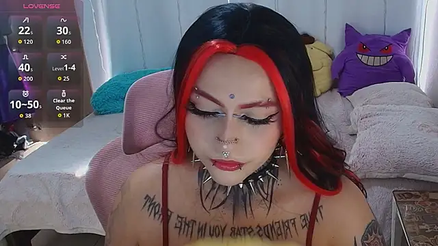 Snapshot of maliciaXpoison chatting on February 21, 8:21 pm maliciaXpoison online show from February 21, 8:21 pm