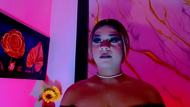 cristal villael  online show from March 24, 7:19 pm