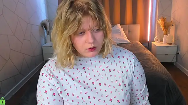 luna c0ra online show from April 18, 12:58 am