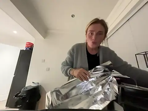 jadey19x online show from March 6, 7:43 pm