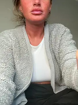 jadey19x online show from April 21, 4:45 pm