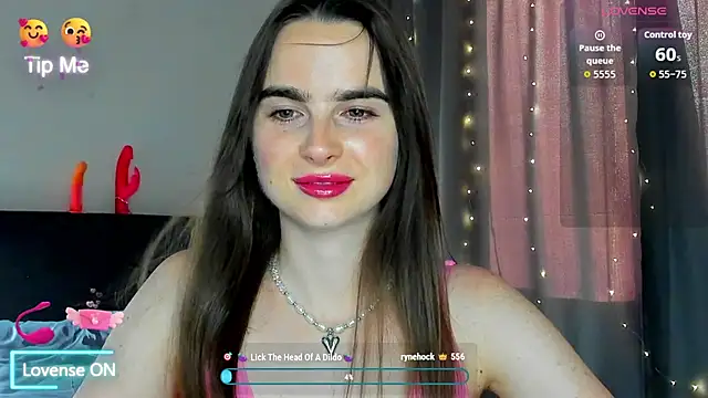 Snapshot of megann_fox2 chatting on July 4, 4:35 pm megann fox2 online show from July 4, 4:35 pm