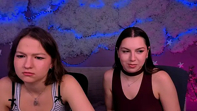 amalialowell online show from May 27, 9:17 am