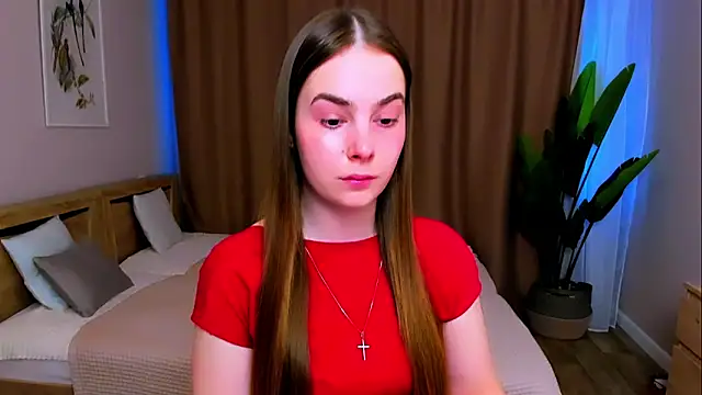 Maddy Wood  online show from April 7, 4:40 pm