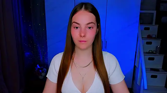 Maddy Wood  online show from May 14, 1:07 pm