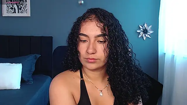 Sofia-bloom online show from February 25, 1:43 pm