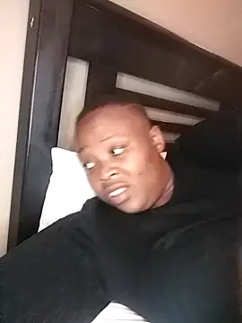 xxBootyBanger23xx online show from June 3, 9:12 am