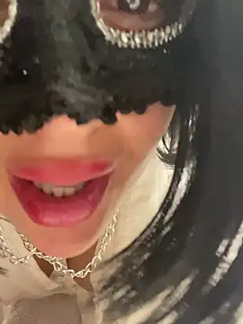 Snapshot of katy_nour chatting on May 16, 12:40 am katy nour online show from May 16, 12:40 am