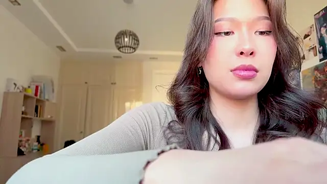 HannaOreo online show from April 3, 8:34 am