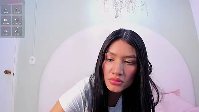 Snapshot of Violett_Rosse_ chatting on March 4, 4:13 pm Violett Rosse online show from March 4, 4:13 pm