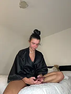 Snapshot of Amberbanxx chatting on February 24, 7:45 pm Amberbanxx online show from February 24, 7:45 pm