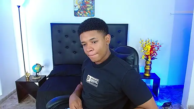 liiam3 online show from April 9, 9:09 pm