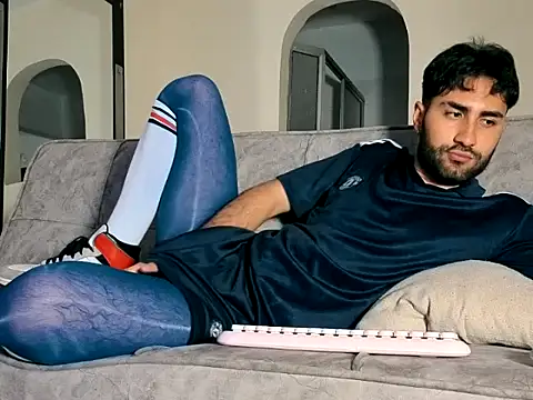 Justdavid  online show from August 2, 2:10 am
