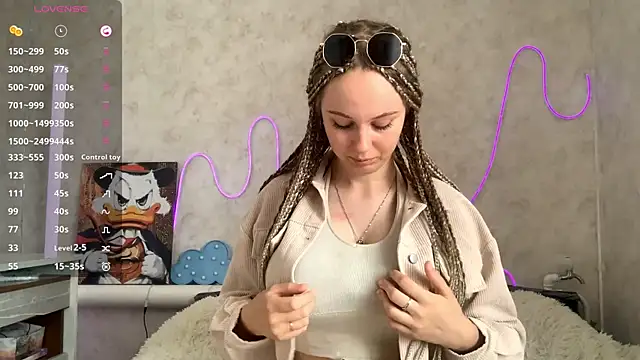 Snapshot of VictoriaDeese chatting on June 22, 3:36 am VictoriaDeese online show from June 22, 3:36 am