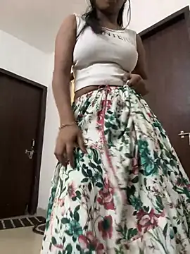 meenu cuties online show from June 5, 6:42 am