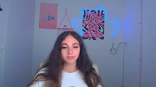 KissMeJulia online show from July 10, 11:24 am