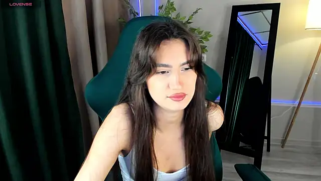 Adele Lanea online show from May 29, 12:30 am