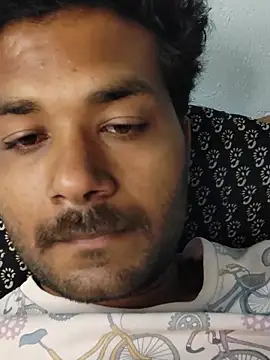 Snapshot of Cummt_boy chatting on February 25, 12:37 pm Cummt boy online show from February 25, 12:37 pm