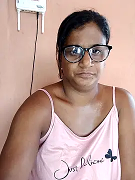 indianstrawberrylips4u online show from March 21, 5:56 am