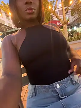 ZarahFerreira online show from March 18, 11:30 pm