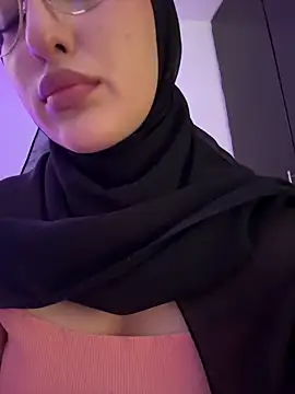 Snapshot of Darsha_Khemu chatting on June 9, 8:53 pm Darsha Khemu online show from June 9, 8:53 pm