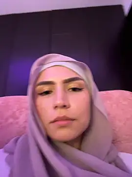 Snapshot of Darsha_Khemu chatting on June 14, 2:24 am Darsha Khemu online show from June 14, 2:24 am
