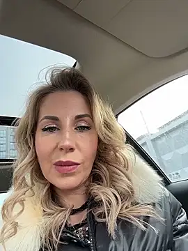 LisaMurr online show from March 8, 8:29 am