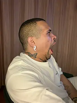 Simone026 online show from March 13, 1:01 am