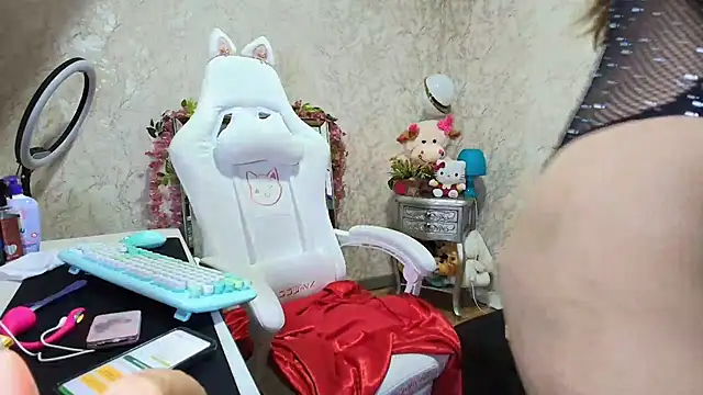 SelinaRussell online show from June 3, 1:19 am