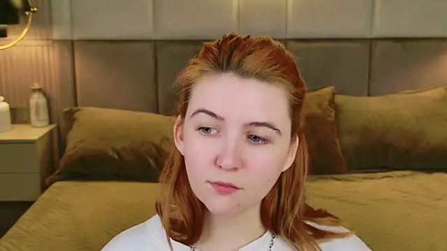 Melanie Stouns online show from April 17, 12:30 pm